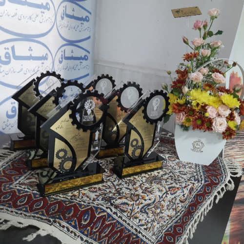 تصاویر استارتاپ سال ۱۴۰۱